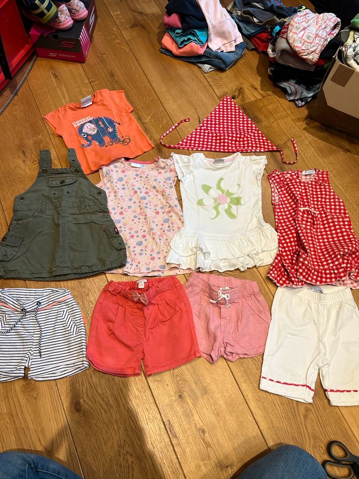 Sommerset Kleider Shorts klitzeklein Next in Babykleidung Nordrhein-Westfalen eBay 74 Kleinanzeigen Esprit H&M feetje - Größe jetzt kaufen Kleinanzeigen | | ist Soest