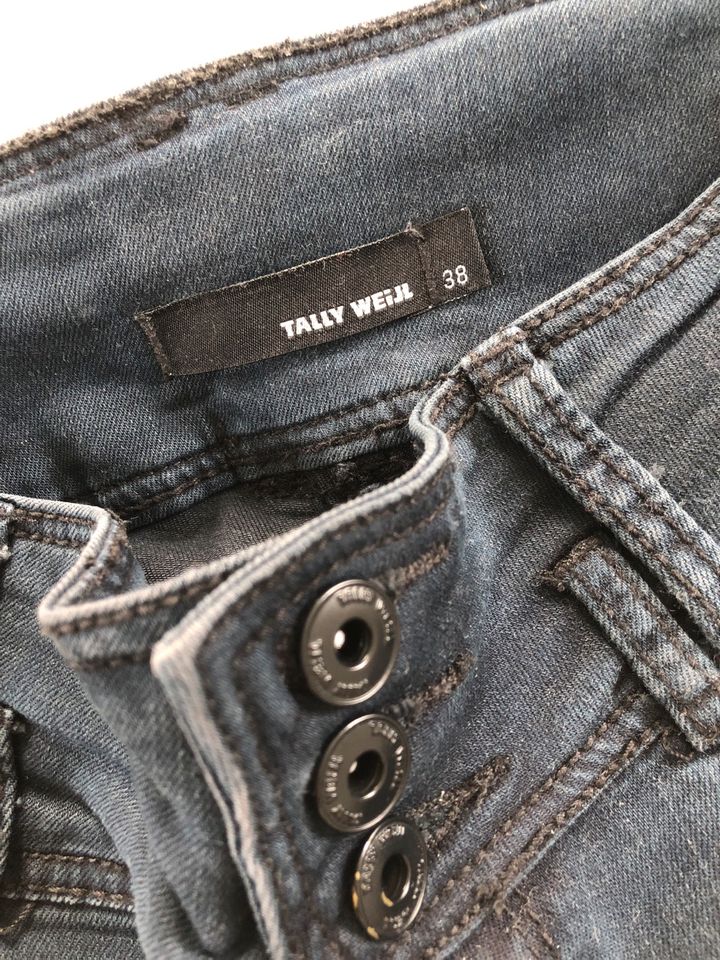 Jeans Tally Weijl 38 schwarz in Oststeinbek