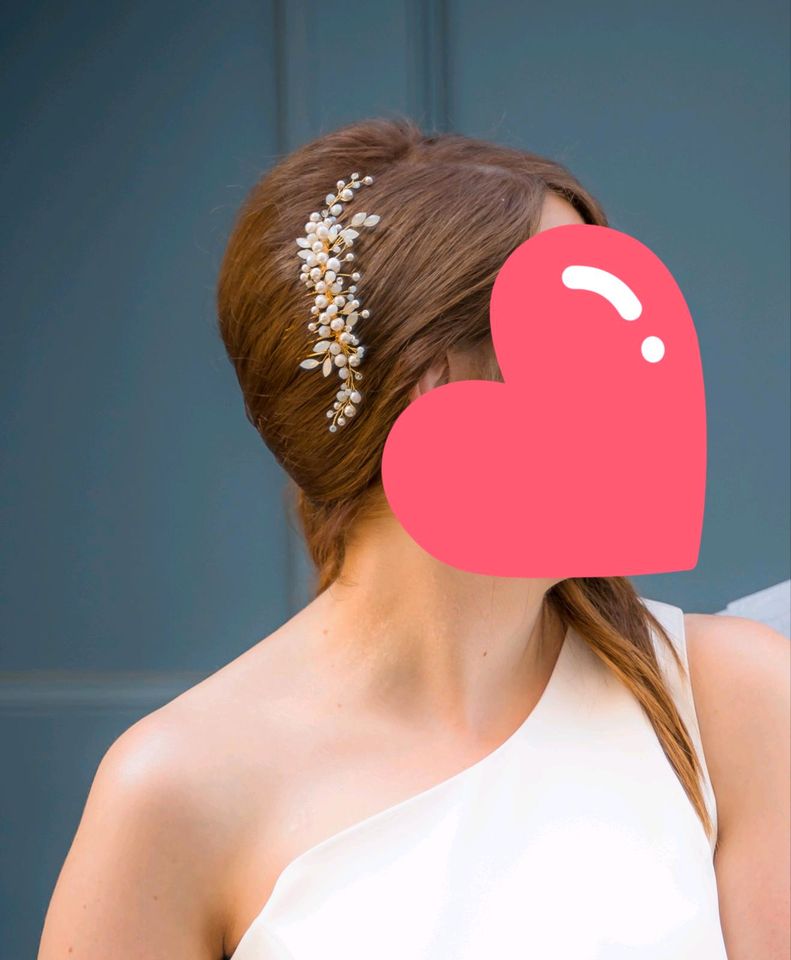 Haarschmuck Braut (Perlen/Gold) Perlenbräute in Geisa