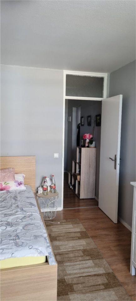 KAUF statt MIETE - schöne 3 Zimmer-Wohnung in Waldkirch mit großem Balkon und Garage, für Anleger oder Eigennutzer in Waldkirch