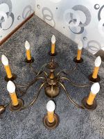 Schwerer antiker Kronleuchter mit 8 Kerzen Lampen Nordrhein-Westfalen - Grevenbroich Vorschau