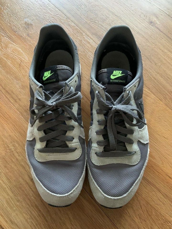 Nike Internationalist Laufschuhe Sportschuhe Gr. 44 *grau* in Köln