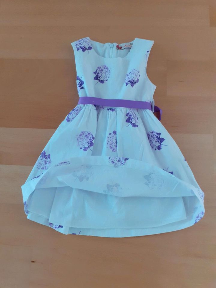 Neues Sommerkleid in Gr 98 in Blaustein