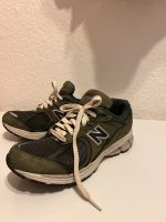 New Balance M2002RGL Dunkelgrün Frankfurt am Main - Sachsenhausen Vorschau