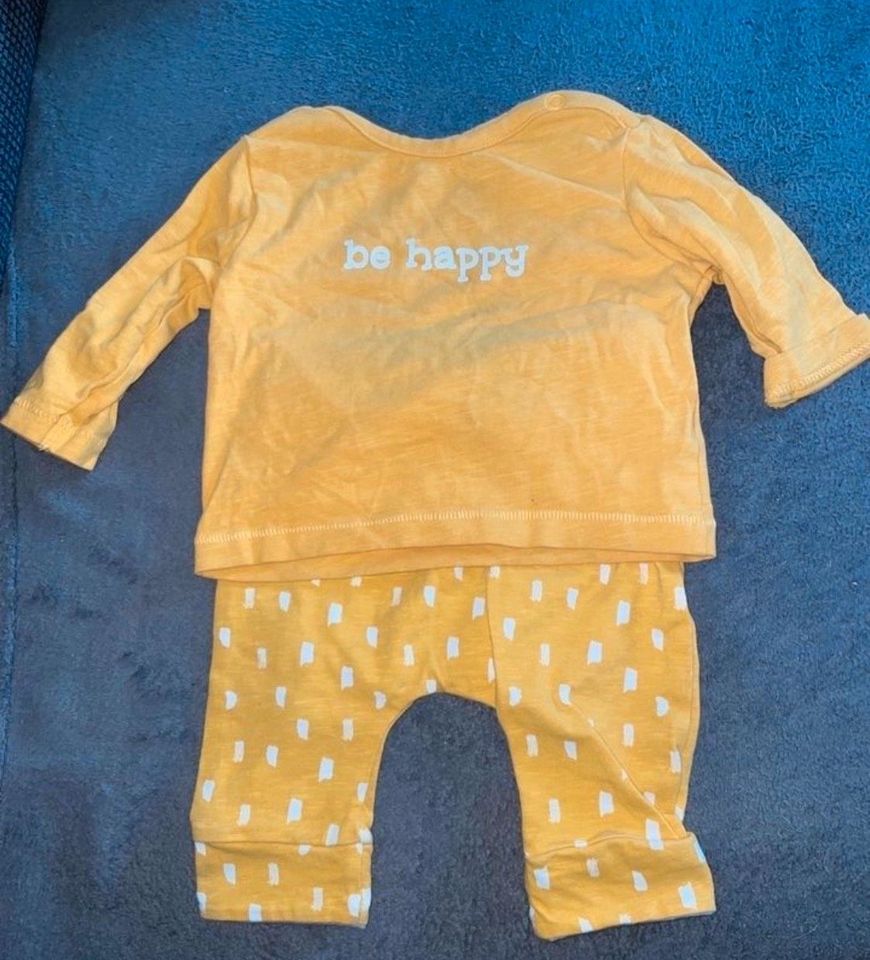 Ernsting's Family Be happy Baby Outfit 62 in Lage