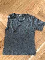 T-Shirt von Weekday S/36 grau Berlin - Tempelhof Vorschau