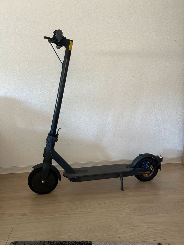 Mi Electric Scooter 3 in Troisdorf