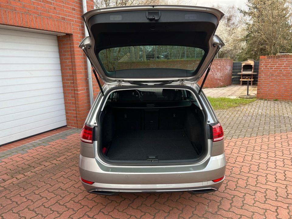 VW Golf VII Variant 1.6 TDI DSG Comfortline STHZ ACC in Ronnenberg