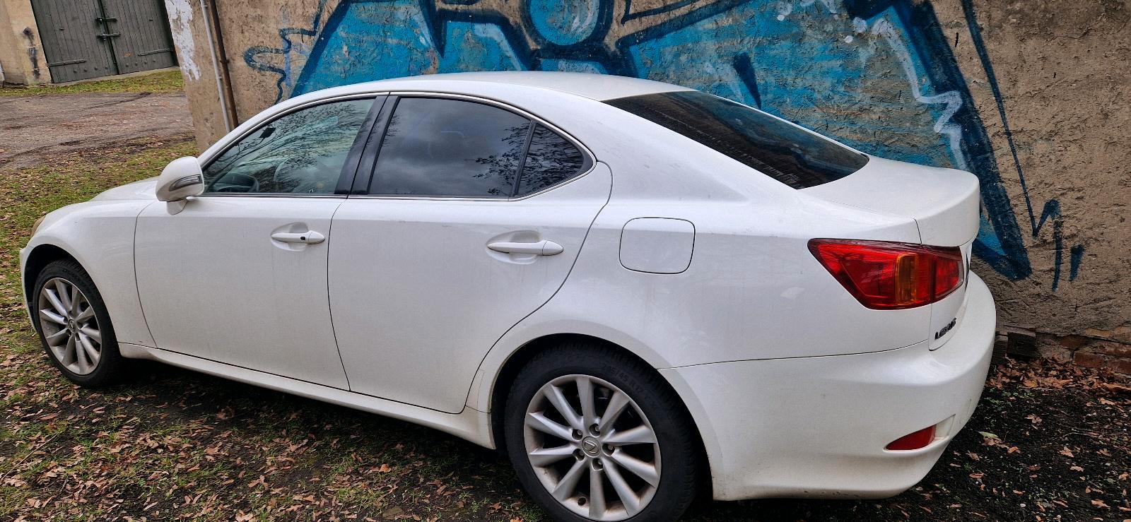 Abbildung des Autos Lexus Is220d 2010bj 177P…