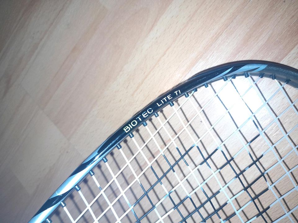 Dunlop Biotec Lite TI Squashschläger in Seitenroda