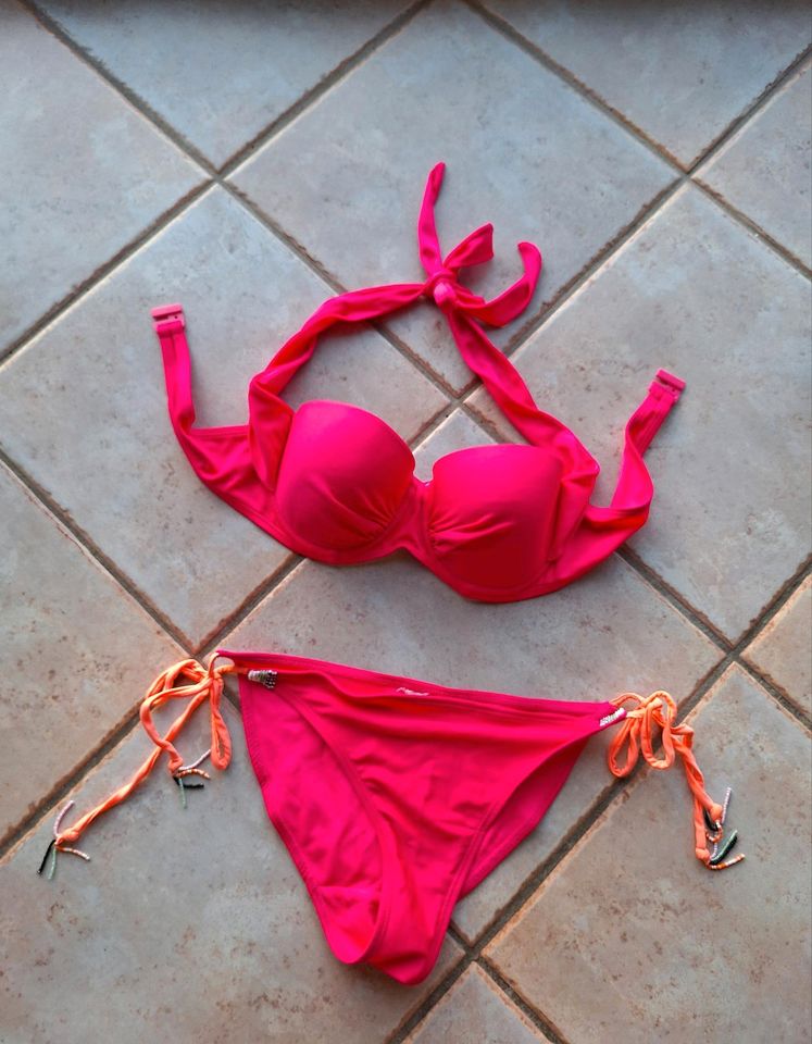 Bikini S 34 blau türkis pink rot Hunkemöller Bandeau Triangel S in Himmelpforten