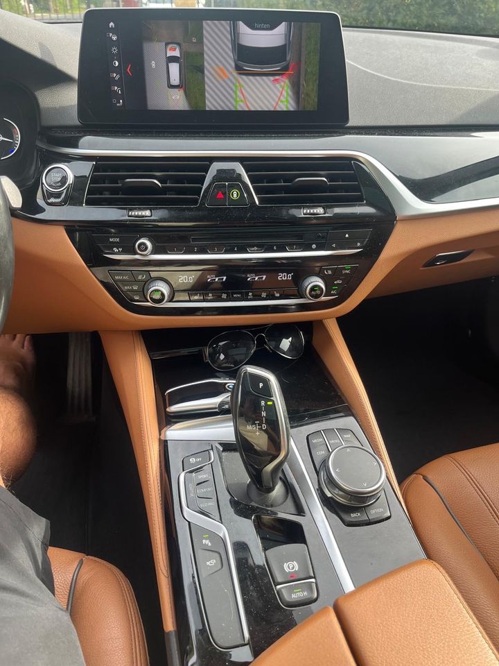 BMW 530 d xDrive Touring Luxury Line in Moritzburg