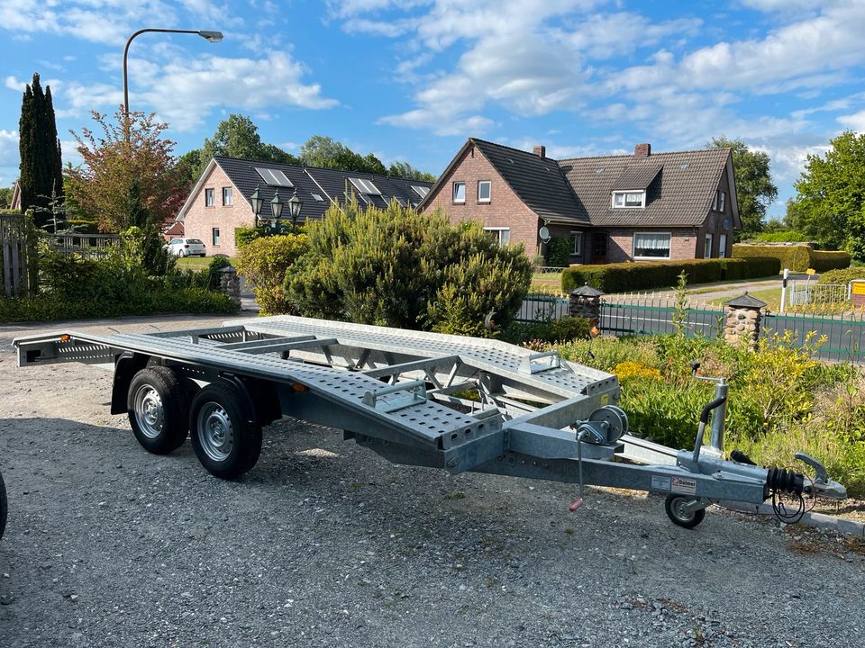 Autotrailer Autotransportanhänger Trailer mieten in Moormerland