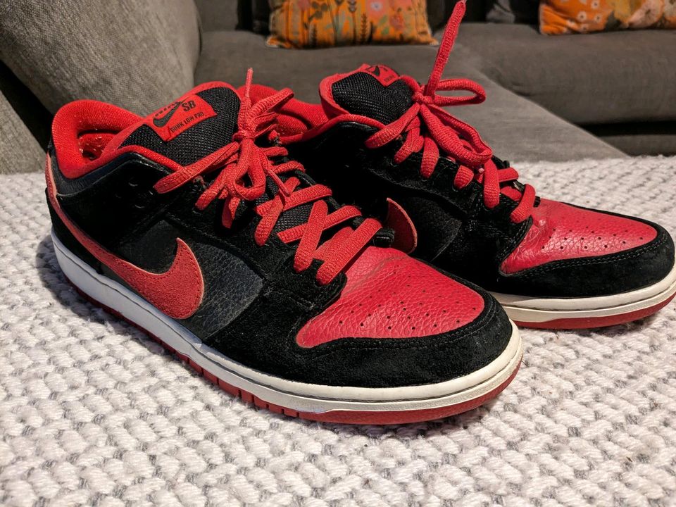 Nike SB Dunk Low J Pack Bred EU 45,5 Sehr Gut ! in Essen