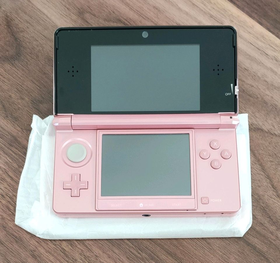 Nintendo 3DS Bundle in Frankfurt am Main