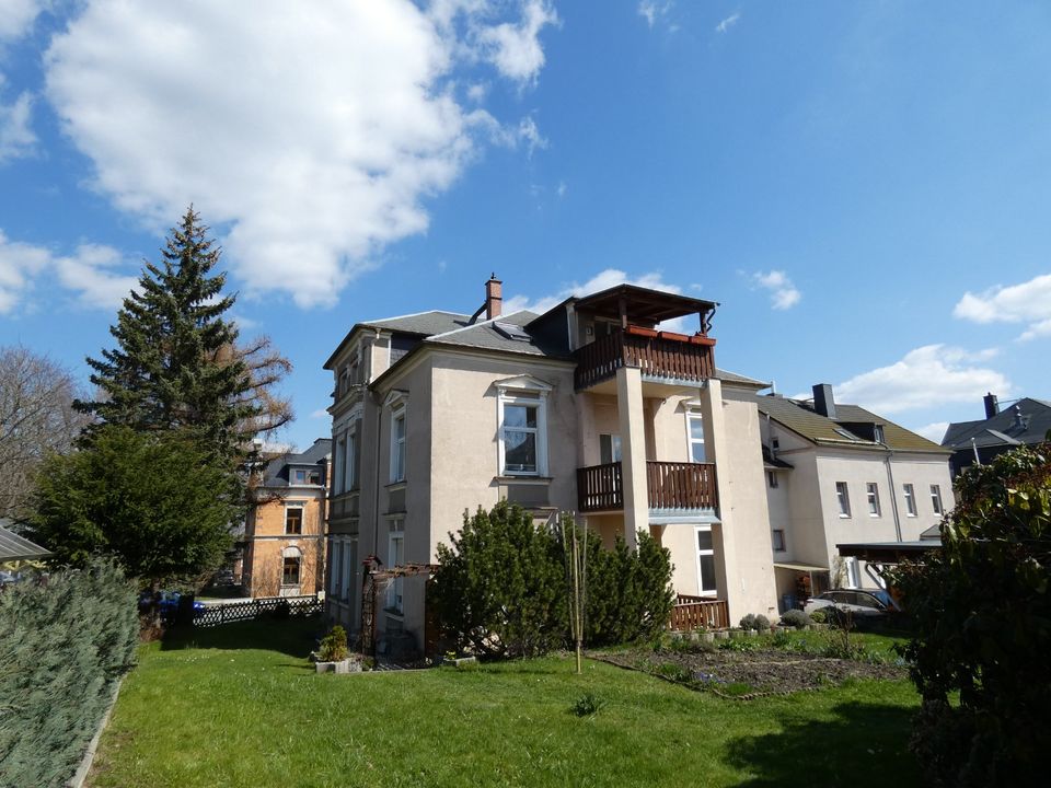 Stattliche, großteils sanierte Gründerzeit-Stadtvilla mit 4 Wohnungen & schönem Garten in Stollberg in Stollberg