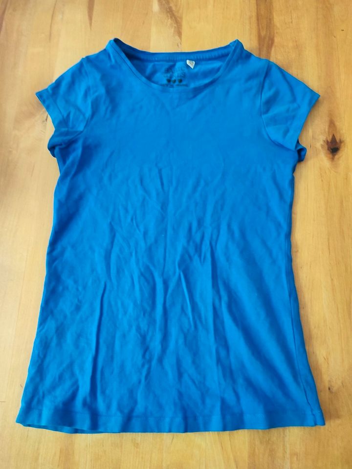 18 Shirt Bluse Jacardi Finkid Esprit h&m 140-146-152-158 in Berlin