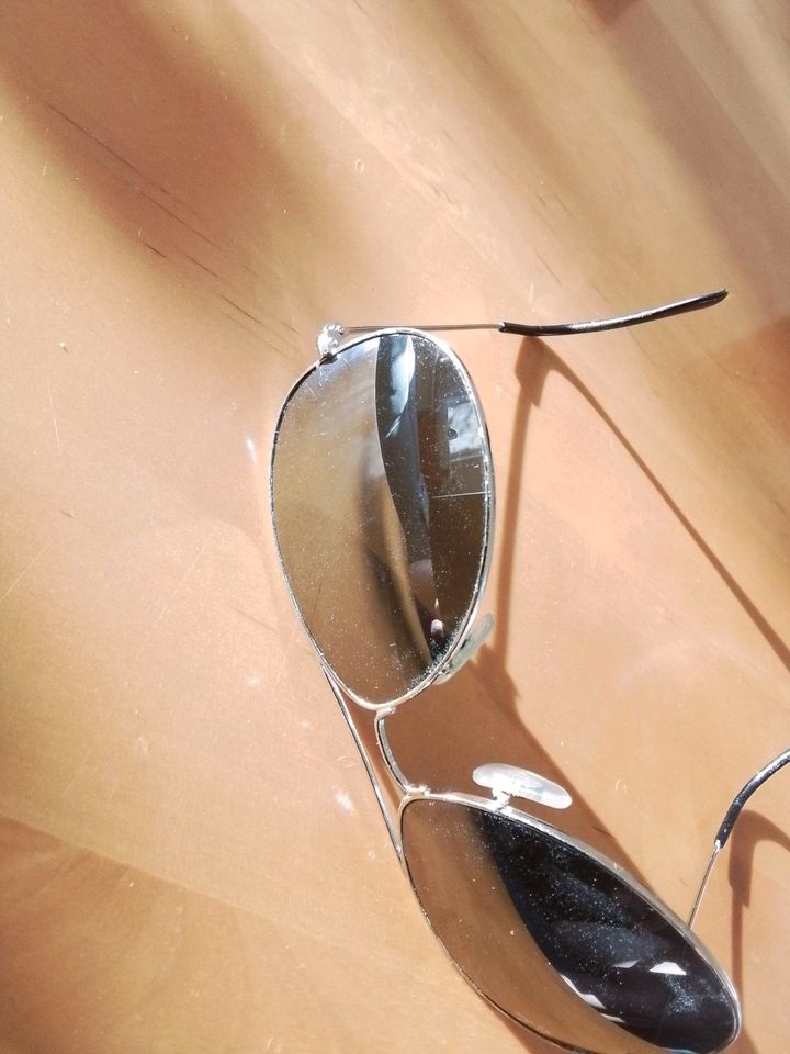 Ray Ban Sonnenbrille silber Gestell, Gläser grau in Hamburg