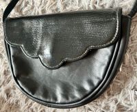 Damenhandtasche aus Echtleder / Lackleder in schwarz Brandenburg - Oranienburg Vorschau