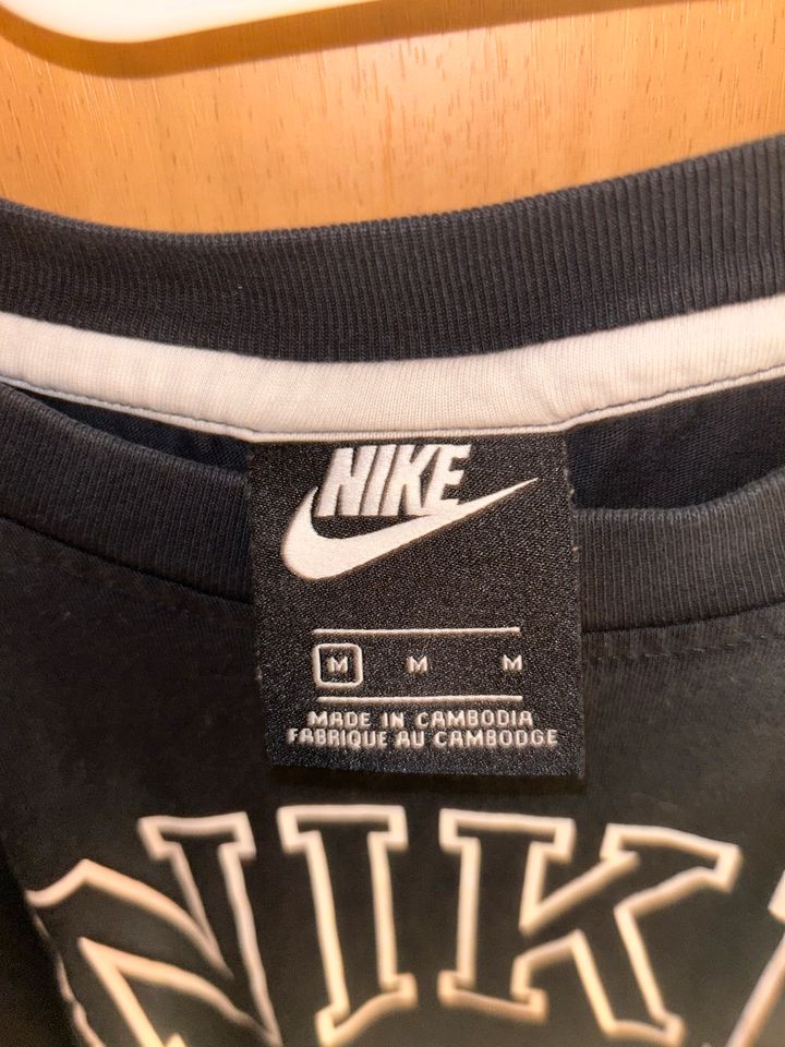 Nike T-Shirt in Forchtenberg