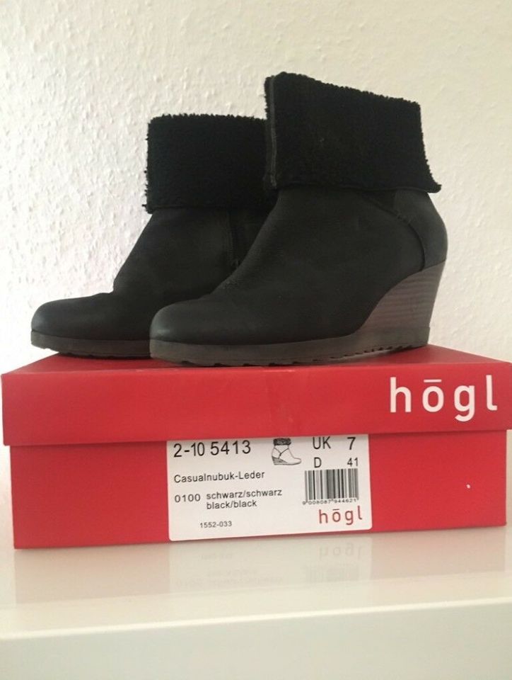 Schwarze warme Stiefel von Högl ! in Berlin