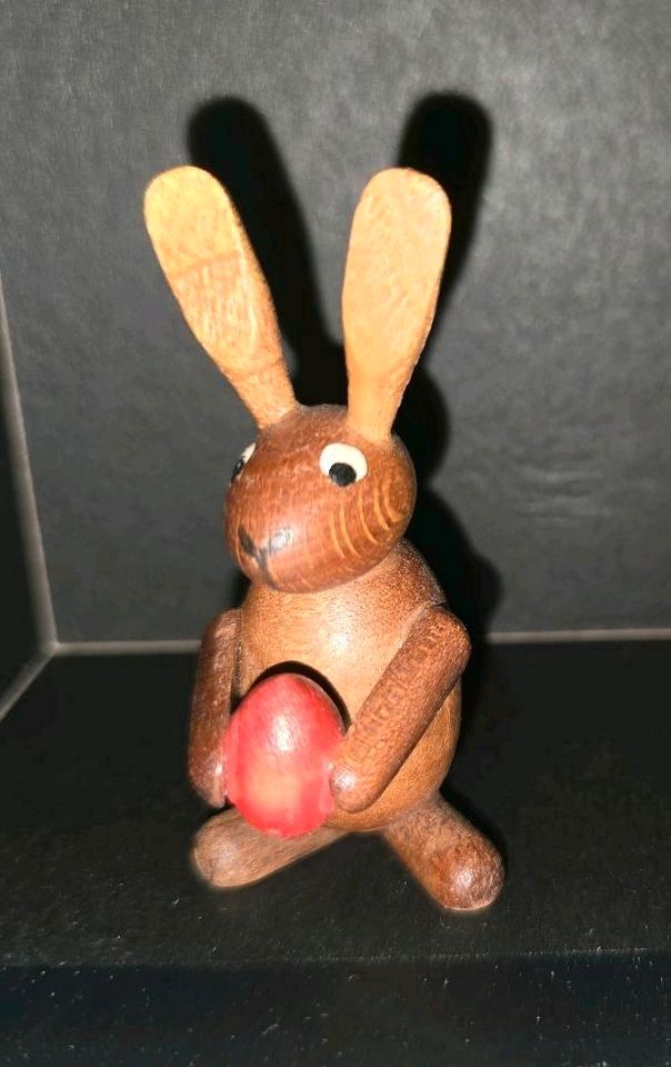 Osterhase aus dem Erzgebirge in Dresden