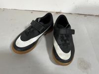 Fußballschuhe für die Halle Gr. 29 Dresden - Laubegast Vorschau