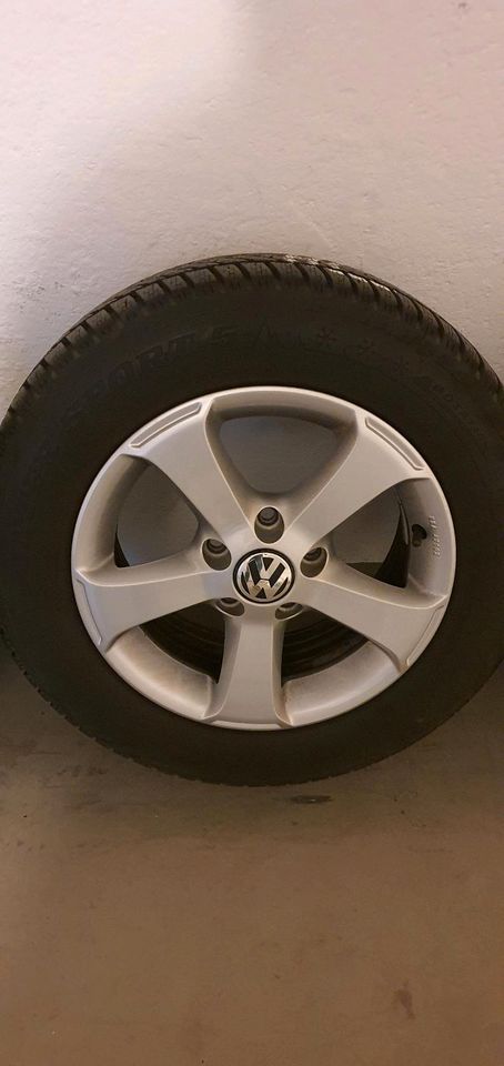 VW Winter  Räder Reifen Felgen in Schwedt (Oder)