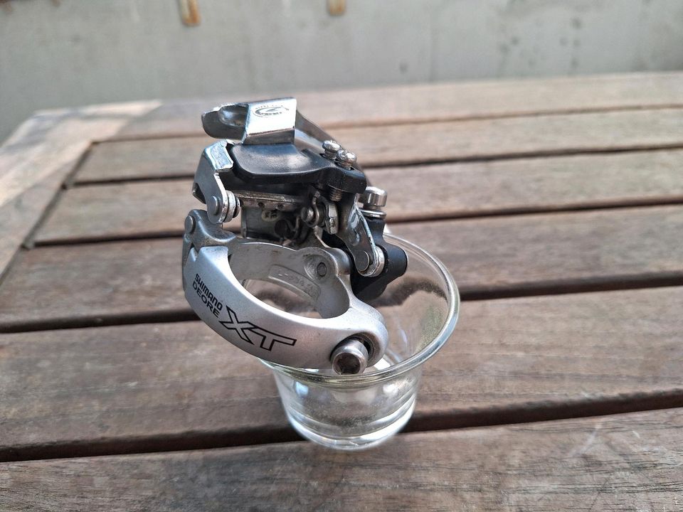 Shimano DEORE XT 3-fach Umwerfer 34,9mm downpull in Hannover