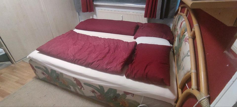 Doppelbett mit 2 Bettkästen in Berlin