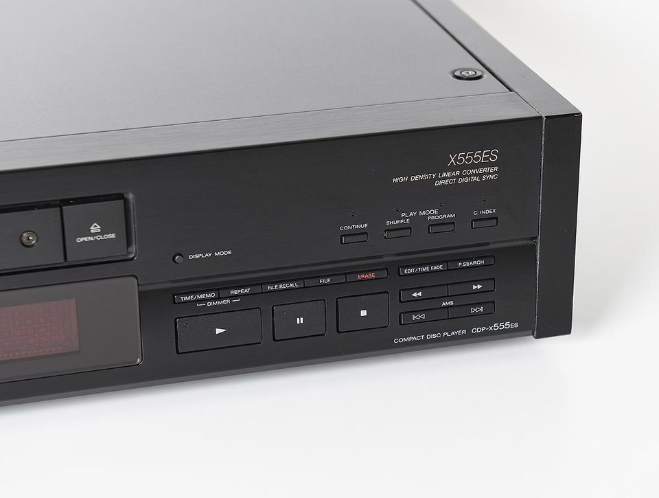 Sony CDP-X555 ES CD-Player in Niederzissen