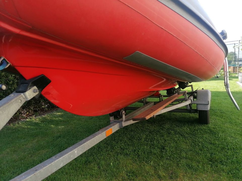 Festrumpf Schlauchboot RIB Gugel Touring GT Suzuki DT 65 in Braunschweig