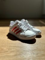 Adidas Mädchenschuhe ungetragen Brandenburg - Schönefeld Vorschau