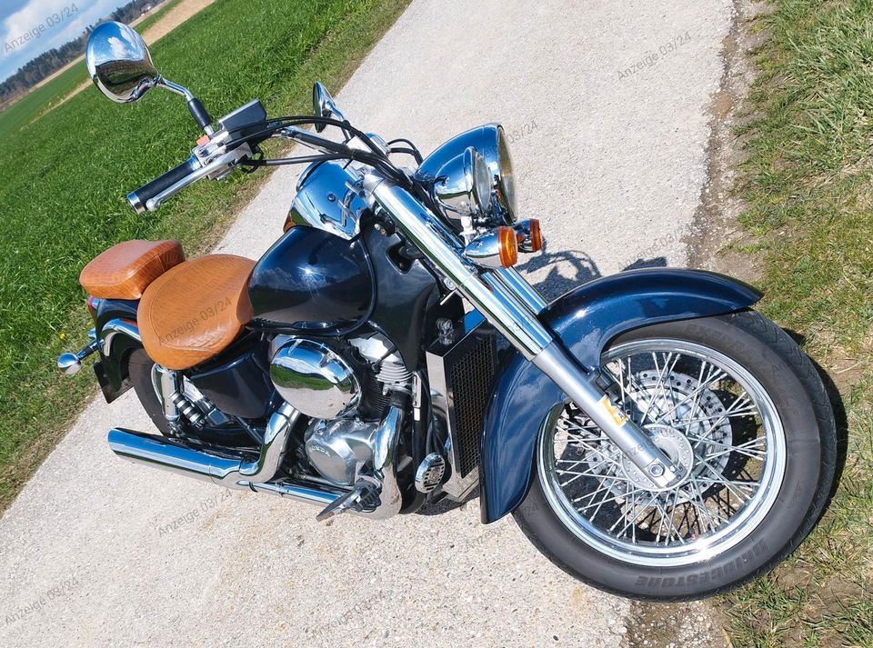 Honda Shadow 750 in Loiching