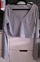 *WIE NEU* NA-KD Oberteil cropped bauchfrei grau Gr. L Strick sexy West - Unterliederbach Vorschau