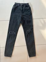 Asos Jeans schwarz Mom-Style destroyed Look W26/L38 Hessen - Bad Camberg Vorschau