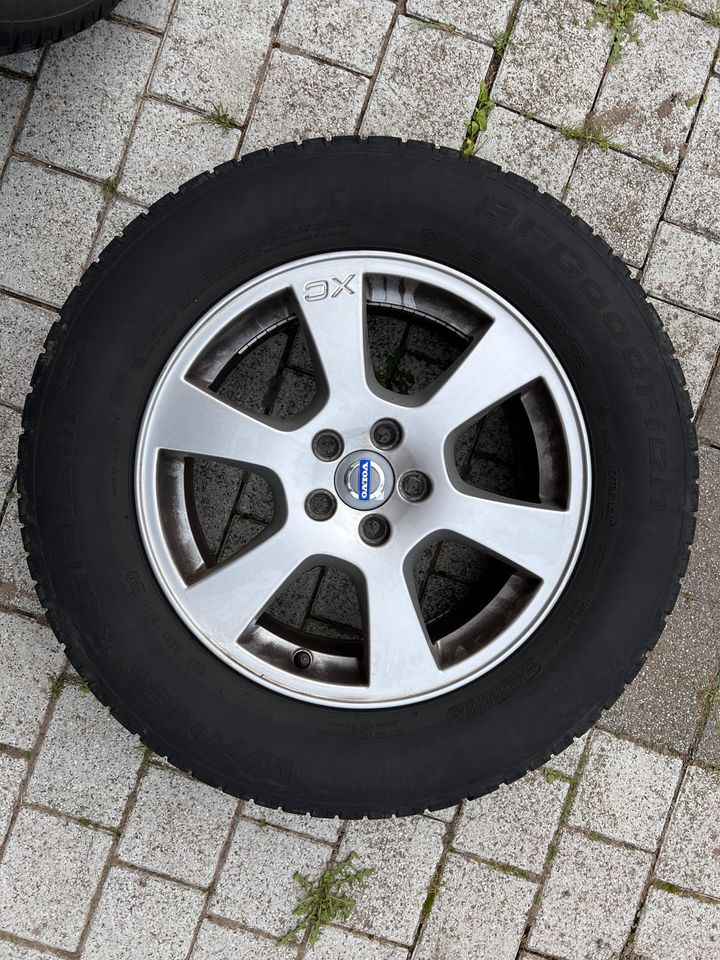 4x Winter Komplettautoreifen Orig 17“Alu Felge Volvo/ BF Goodrich in Rostock