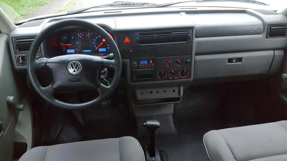 VW T4 Bus 2.5TDI 102PS Mod. 2000 Aut. Klima 2. Hand TÜV Neu in Kamenz