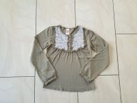 Here&there Pullover Bluse Langarmshirt khaki Blumen 122/128 TOP Niedersachsen - Wolfsburg Vorschau