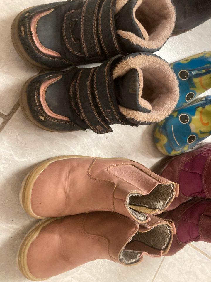 Kinder Schuhe Stiefel Ballerina Hausschuhe Clogs Größe 22 23 24 in Leipzig