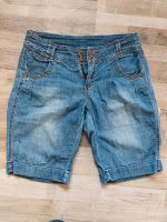 Jeanshose / Shorts blau Größe 36 Niedersachsen - Uslar Vorschau
