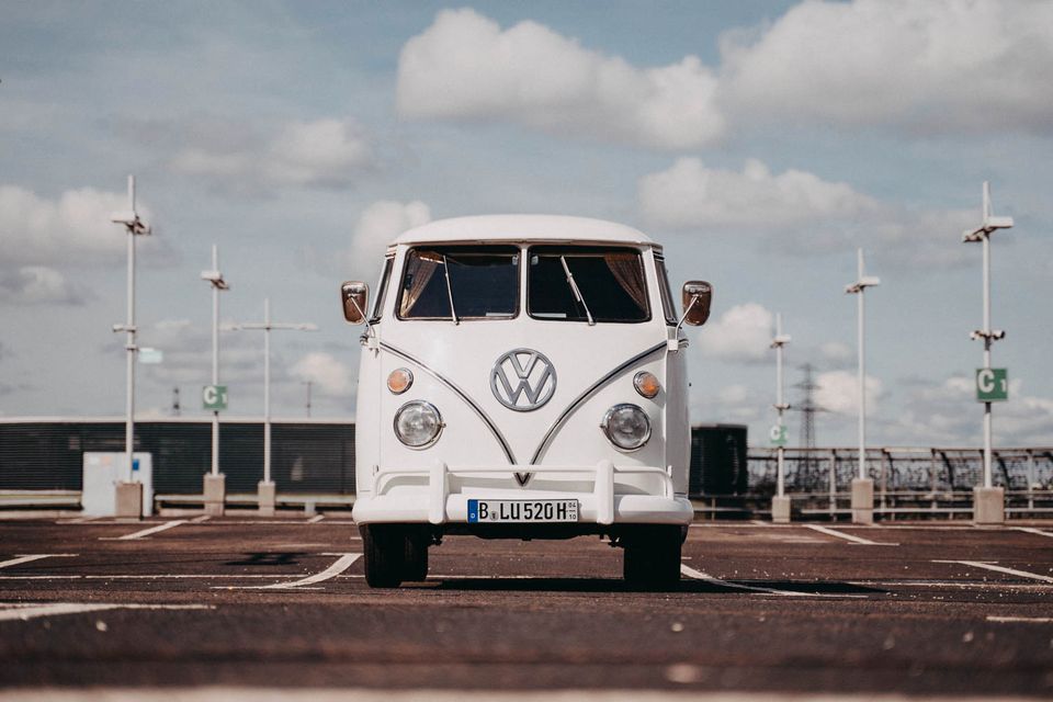 VW Bulli T1 mieten Selbstfahrer Hochzeit Oldtimer Camping in Berlin