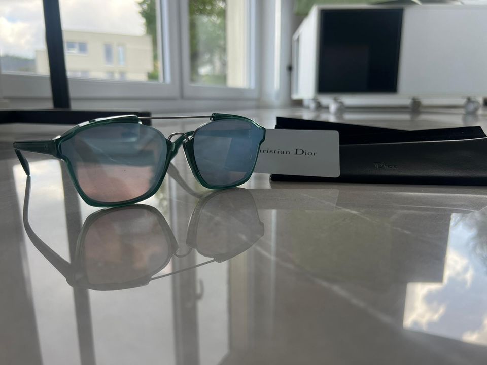 Dior Sonnenbrille Abstract Neuwertiger Zustand inkl Case +Karte in Osterode am Harz