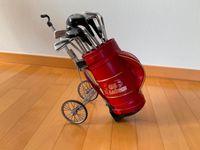 Dekorativer Mini-Golfcaddy mit Bag u. Equipment Nordrhein-Westfalen - Monheim am Rhein Vorschau