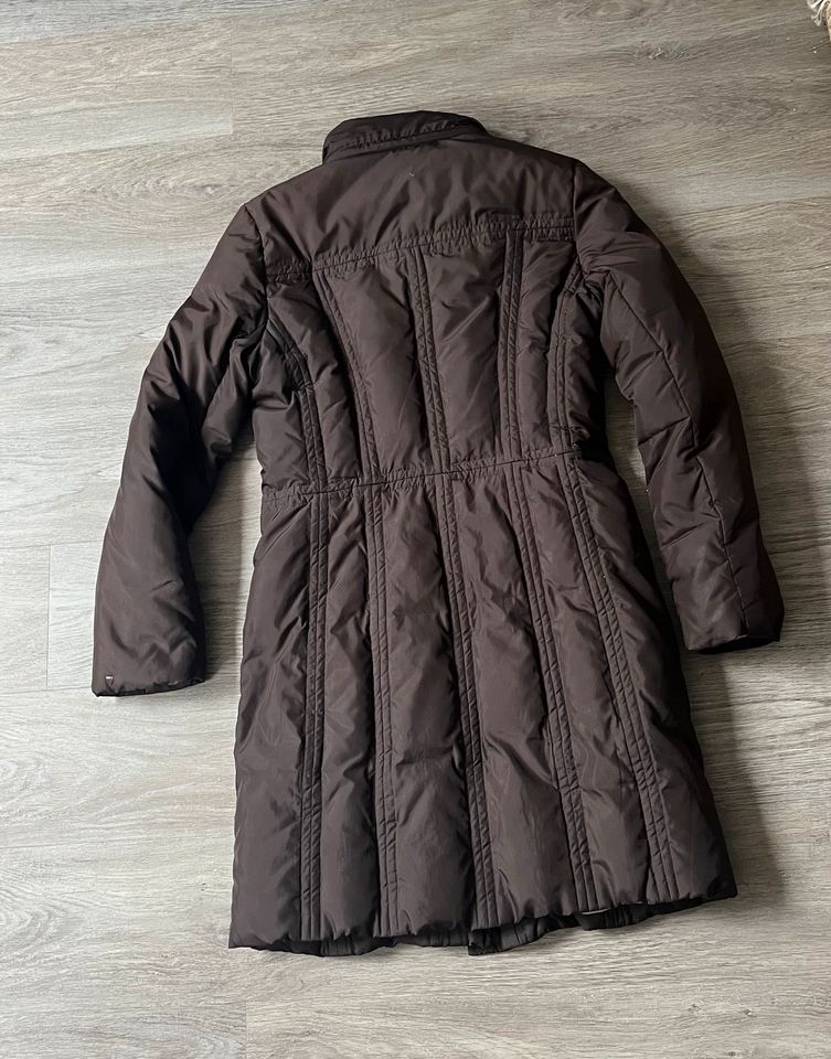 Tommy Hilfiger • hochwertiger leichter taillierter Mantel Daunen in Neu-Isenburg