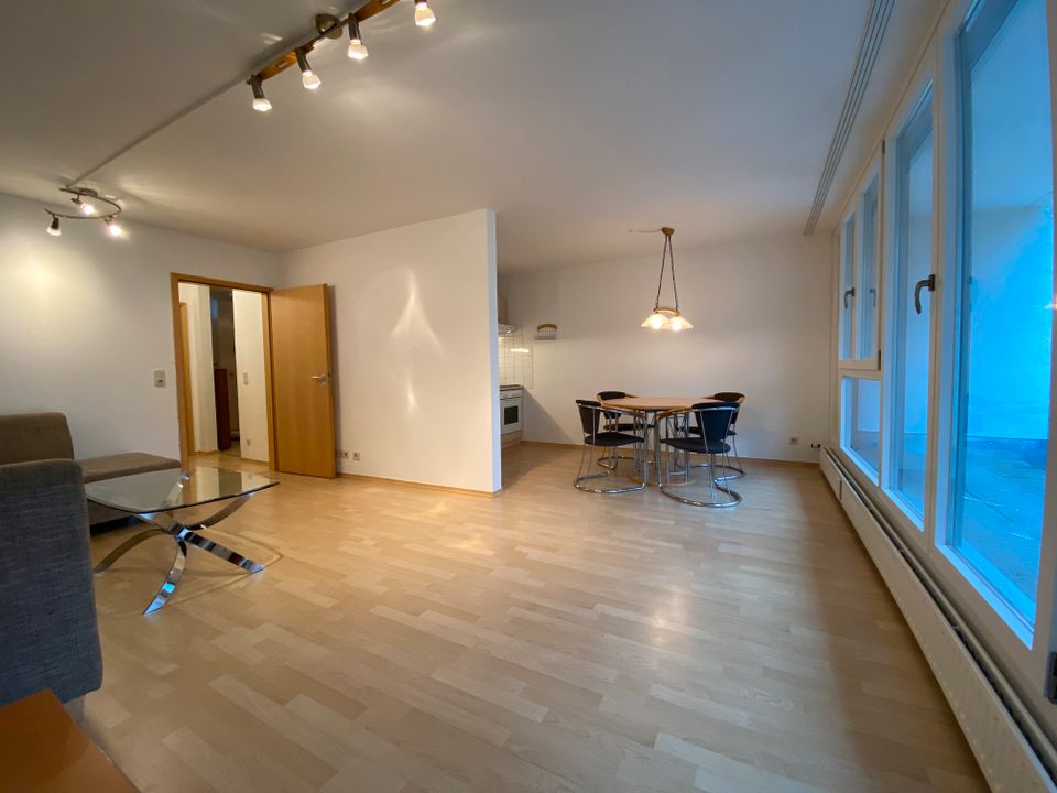 Sonnige 2 Zimmer-Wohnung mit wunderschönem Balkon in Passau Heini in Passau