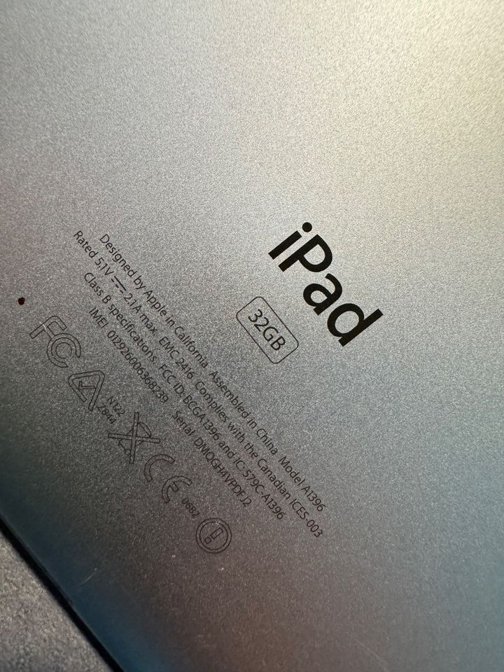 Apple iPad Wi-Fi Cellular 32GB - Silber in Pirna