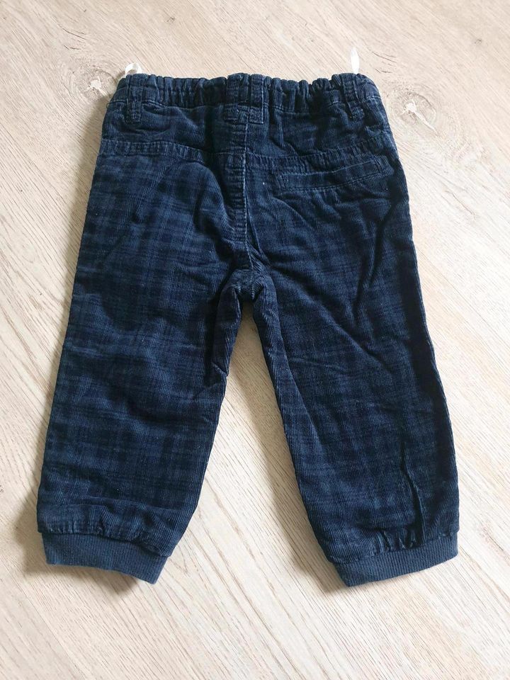 Jeans, Stoffhosen, Cordhosen, Latzhosen Gr. 74, Steiff H&M Esprit in Landshut