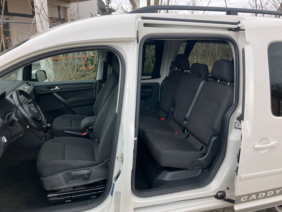 VW Caddy Maxi 2,0 TDI SCR 150 PS Camper AHK Standheizung Alufelge in Wachenroth