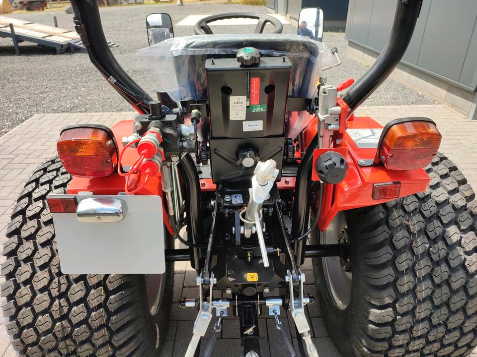 Kleintraktor Fieldtrac 180 D + Rasenbereifung Servo StVZO NEU in Auderath